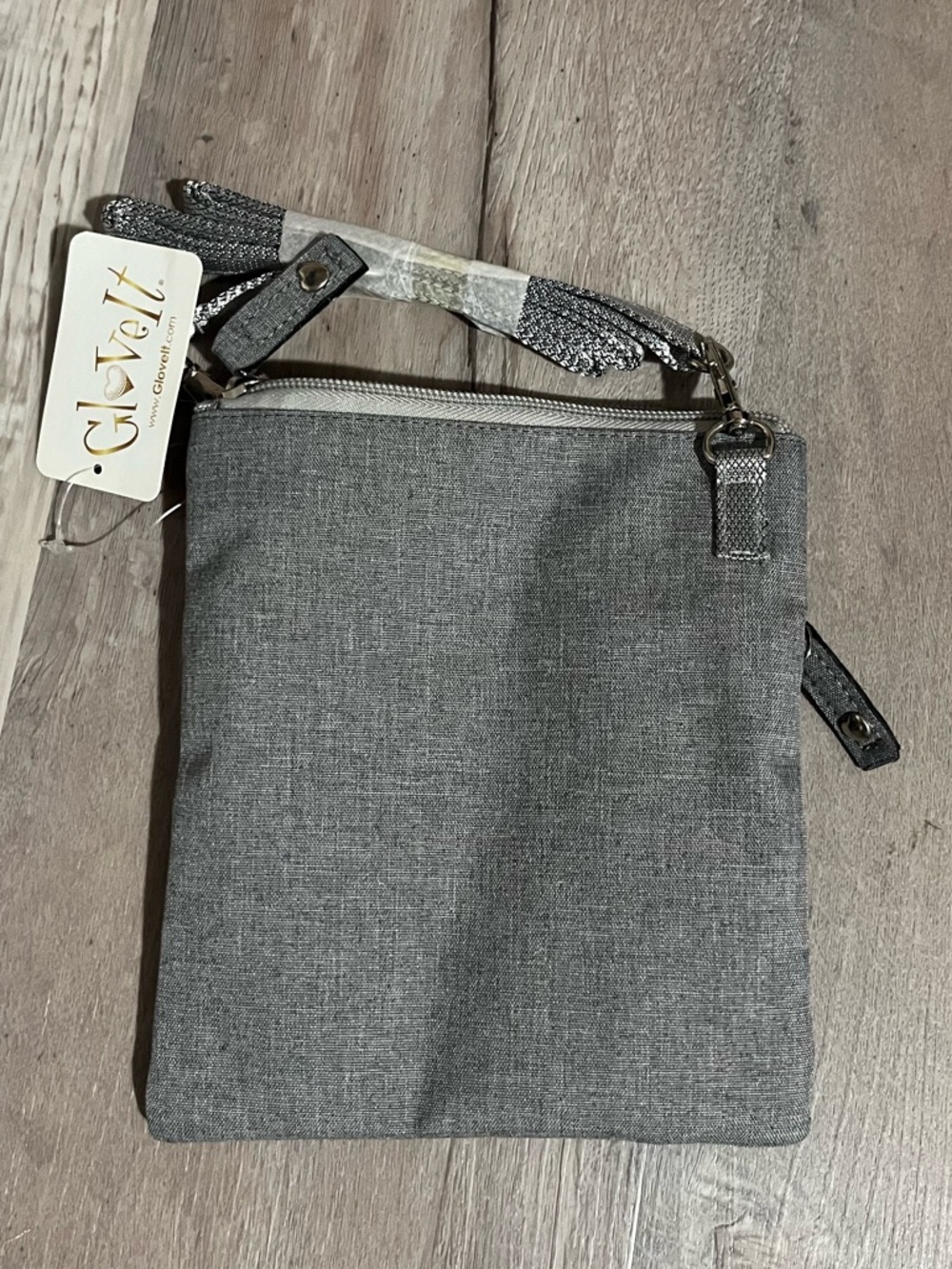 Glove It, Golf Cross Body Silver NWT - Picture 2 of 6